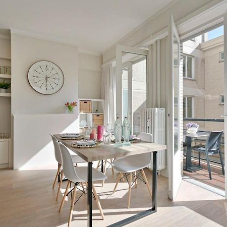 Huswell - Stylish Apartment At The Zeedijk Of Knokke Exterior photo